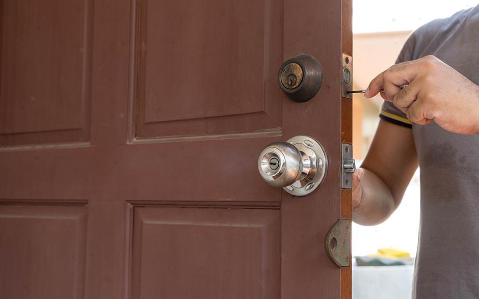 artisan serrure porte blindée Romainville