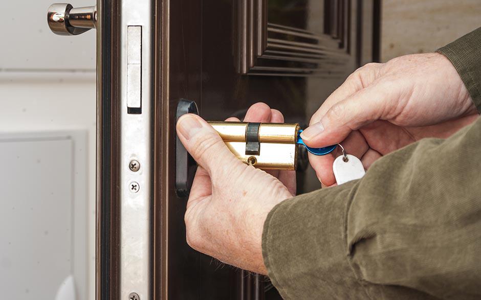 artisan serrure porte blindée Romainville